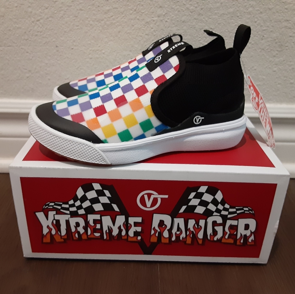Vans - Picture 4 of 4